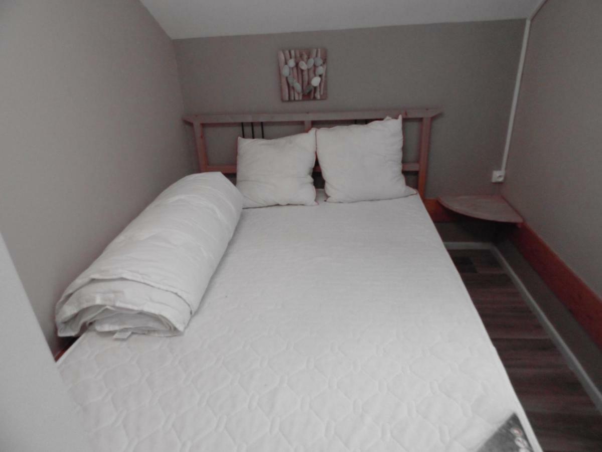 Domaine "Les Hochets Apartment Vresse-sur-Semois Bagian luar foto